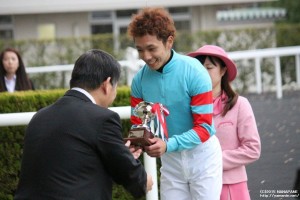 フルーツラインC_凱旋_ヤマニンボワラクテ